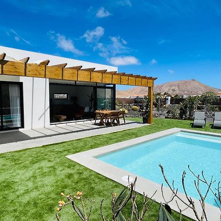 Bungalow + Piscina Independiente La Oliva Esterno foto