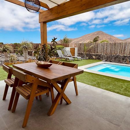 Bungalow + Piscina Independiente La Oliva Esterno foto