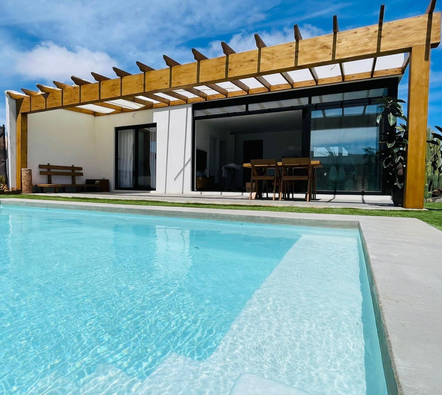 Bungalow + Piscina Independiente La Oliva Esterno foto